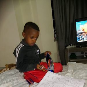 Meet your Posher, Philisani coster